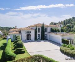 Preciosa Villa con Vistas al Mar en El Madroñal