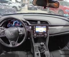 Honda Civic 2017 con 58,062 km