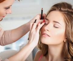 Требуется визажист
